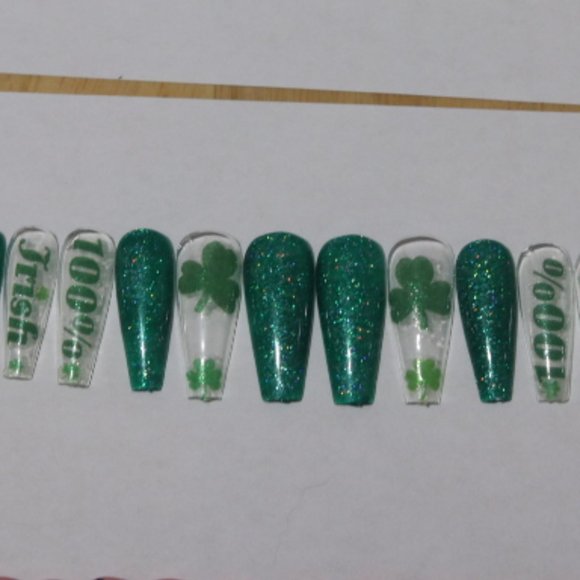100% Irish- press on nail set - Picture 4 of 9